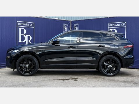 Jaguar F-Pace 2.0 D200 MHEV R-Dynamic SE Black SUV 5dr Diesel Auto AWD Euro 6 (s/s) (204 7