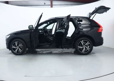 Volvo XC60 2.0 B5 MHEV R-Design SUV 5dr Petrol Hybrid Auto Euro 6 (s/s) (250 ps) 55