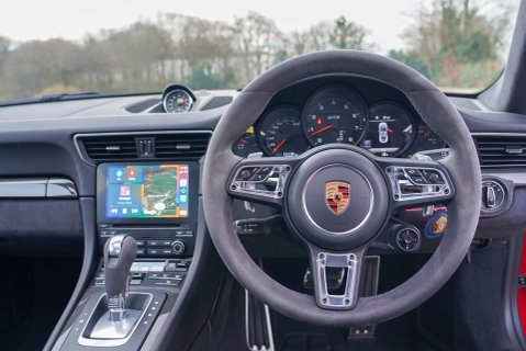 Porsche 911 CARRERA GTS PDK 11