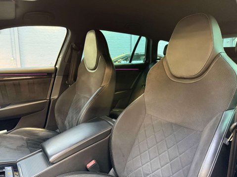 Skoda Superb 1.5 Superb SportLine+ TSi Semi-Auto 5dr 29
