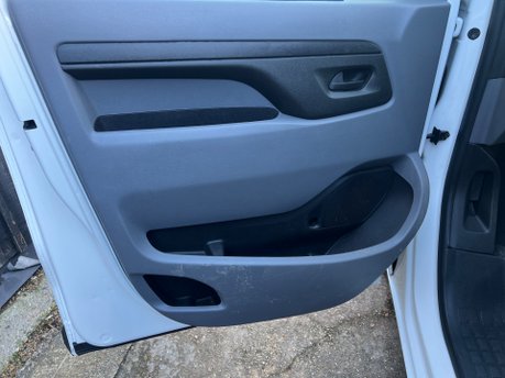 Toyota Proace L1 ICON 23