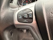 Ford B-Max TITANIUM 14