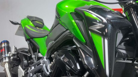 Kawasaki Z900 2017 ONLY 8K NEW MOT SUPER NAKED EXCELLENT CONDITION 900CC 32