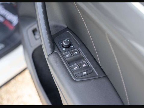 Volkswagen Tiguan 1.5 Tiguan R-Line TSi Evo Semi-Auto 5dr 30