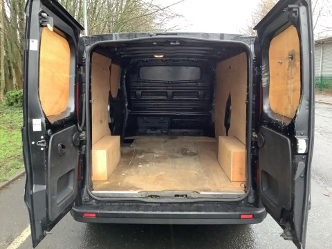 Renault Trafic 2.0 dCi ENERGY 30 Business+ LWB Standard Roof Euro 6 (s/s) 5dr 5