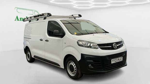 Vauxhall Vivaro SWB L1H1 Low Roof 3100 Air Con Sensors EURO 6 NO VAT 2