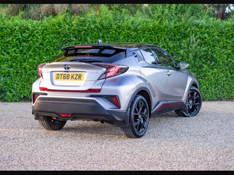 Toyota C-HR 1.8 C-HR-Dynamic HEV CVT 5dr 6