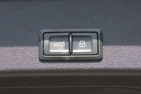 Audi RS4 2.9 TFSI V6 Carbon Black Tiptronic quattro Euro 6 (s/s) 5dr 9