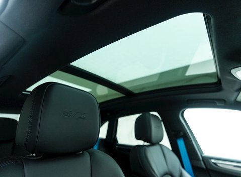 Porsche Macan GTS 12