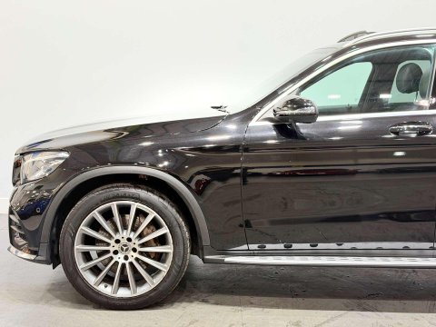 Mercedes-Benz GLC 2.0 GLC250 AMG Line (Premium) SUV 5dr Petrol G-Tronic+ 4MATIC Euro 6 (s/s) 10