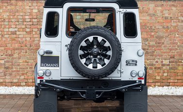 Land Rover Defender 90 Works V8 70th Edition 5