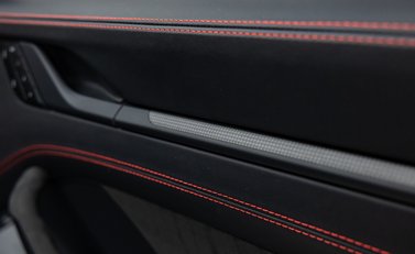 Porsche 911 Targa 4 GTS (992) 38