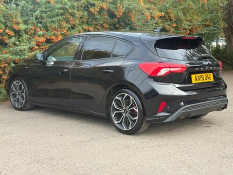 Ford Focus 1.0T EcoBoost ST-Line X Euro 6 (s/s) 5dr 10