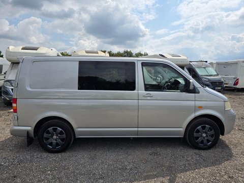 Volkswagen Campervan 8