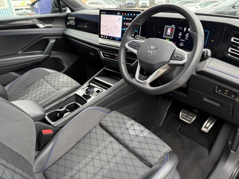 Volkswagen Tiguan 1.5 TSI eHybrid 19.7kWh R-Line SUV 5dr Petrol Plug-in Hybrid DSG Euro 6 (s/ 2