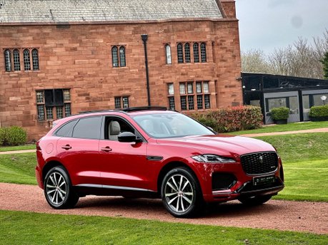 Jaguar F-Pace R-DYNAMIC BLACK 16
