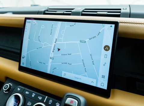 Land Rover Defender 110 X P400 21