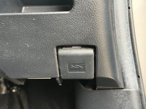 Toyota Yaris VVT-I ICON M-DRIVE S 24