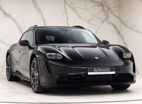 Porsche Taycan 4 CROSS TURISMO 2