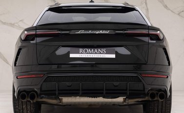 Lamborghini Urus V8 22