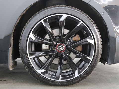 Toyota Corolla 2.0 VVT-h GR SPORT CVT Euro 6 (s/s) 5dr 27