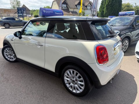 Mini Hatch 1.5 Cooper Euro 6 (s/s) 3dr 11