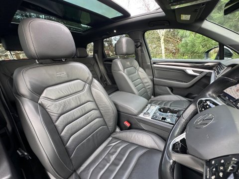 Volkswagen Touareg 3.0 TSI V6 Black Edition Tiptronic 4Motion Euro 6 (s/s) 5dr 25