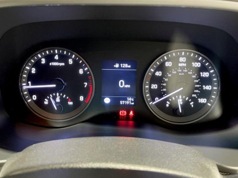 Hyundai TUCSON 1.6 GDi SE Nav SUV 5dr Petrol Manual Euro 6 (s/s) (132 ps) Air Con - Blueto 14