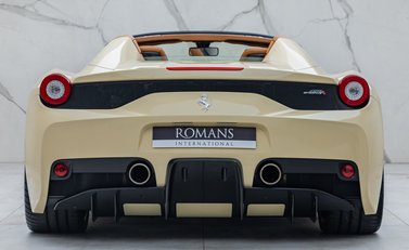 Ferrari 458 Speciale Aperta 11