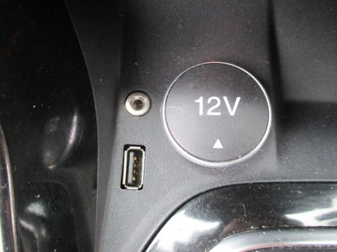Ford B-Max 1.0T EcoBoost Titanium Navigator Euro 6 5dr 31