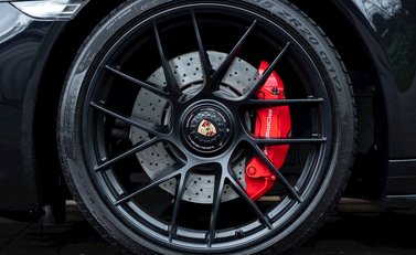 Porsche 911 Targa 4 GTS (991.2) 12