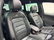 Volkswagen Tiguan 2.0 TDI R-Line Tech SUV 5dr Diesel DSG Euro 6 (s/s) (150 ps) 27