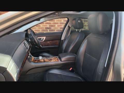 Jaguar XF PREMIUM LUXURY V6 31