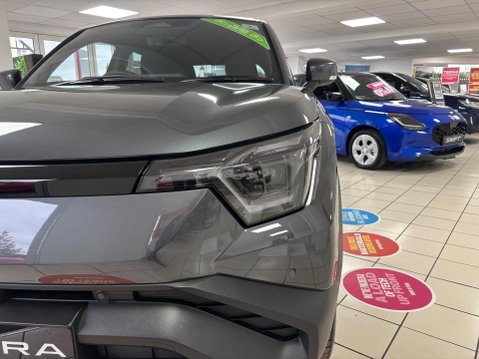 Suzuki e Vitara 61kWh Motion Auto 5dr 22