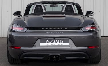 Porsche 718 Boxster S 5