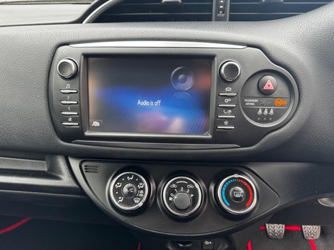 Toyota Yaris VVT-I DESIGN 46