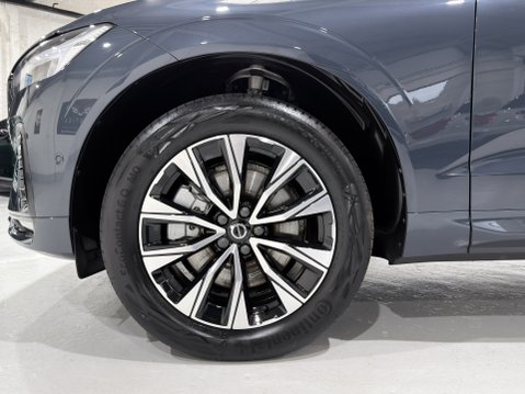 Volvo XC60 B4 PLUS MHEV 35