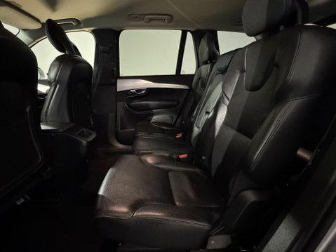Volvo XC90 D5 POWERPULSE MOMENTUM AWD 20