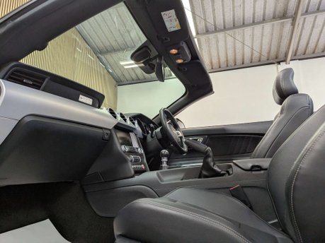 Ford Mustang 2.3 Mustang EcoBoost 2dr 38