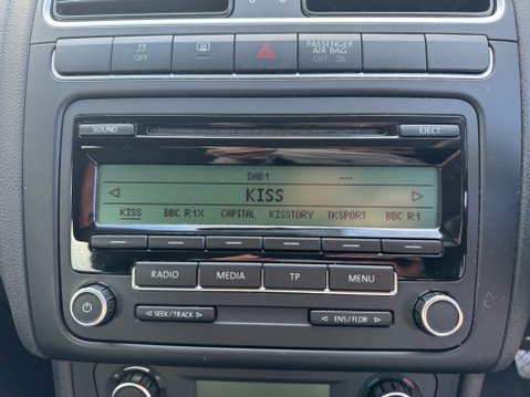 Volkswagen Polo SEL TSI 15