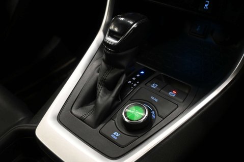 Toyota Rav4 2.5 RAV4 Black Edition HEV CVT 4WD 5dr 55