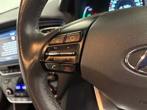 Hyundai IONIQ 1.6 IONIQ Premium FHEV Semi-Auto 5dr 19