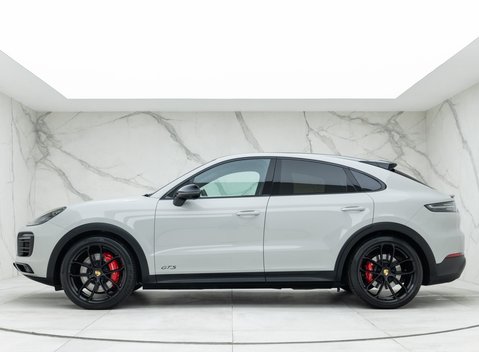 Porsche Cayenne GTS 2