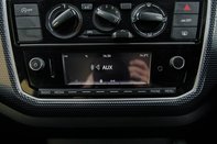 Volkswagen Up BASE 17