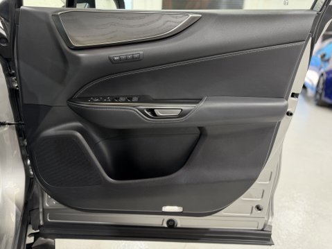 Lexus NX 450H PLUS TAKUMI 46