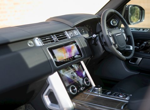 Land Rover Range Rover 4.4 SDV8 Vogue SE 16