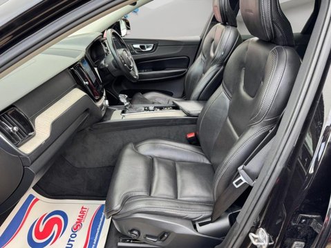 Volvo XC60 2.0 D5 PowerPulse Inscription Auto AWD Euro 6 (s/s) 5dr 61