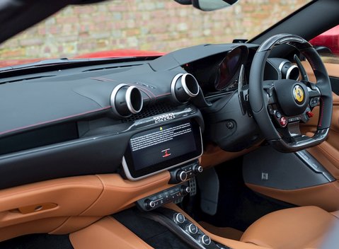 Ferrari Portofino 17