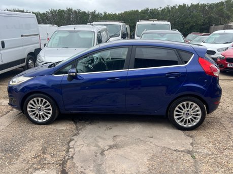 Ford Fiesta TITANIUM 3