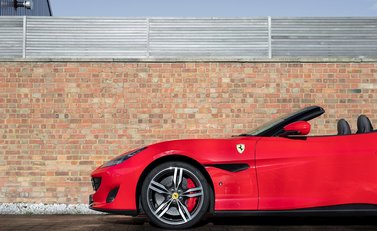 Ferrari Portofino 33